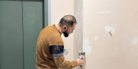 Рабочие рассказали, какие сюрпризы приготовил им ремонт дома во Власихе - Regions.Ru